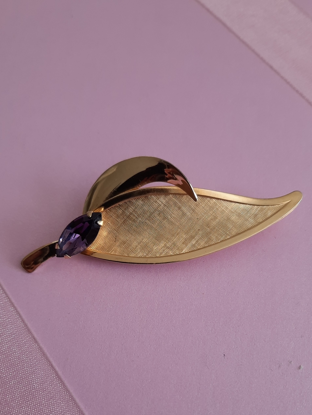 Gold Leaf Brooch with Purple Gemstone